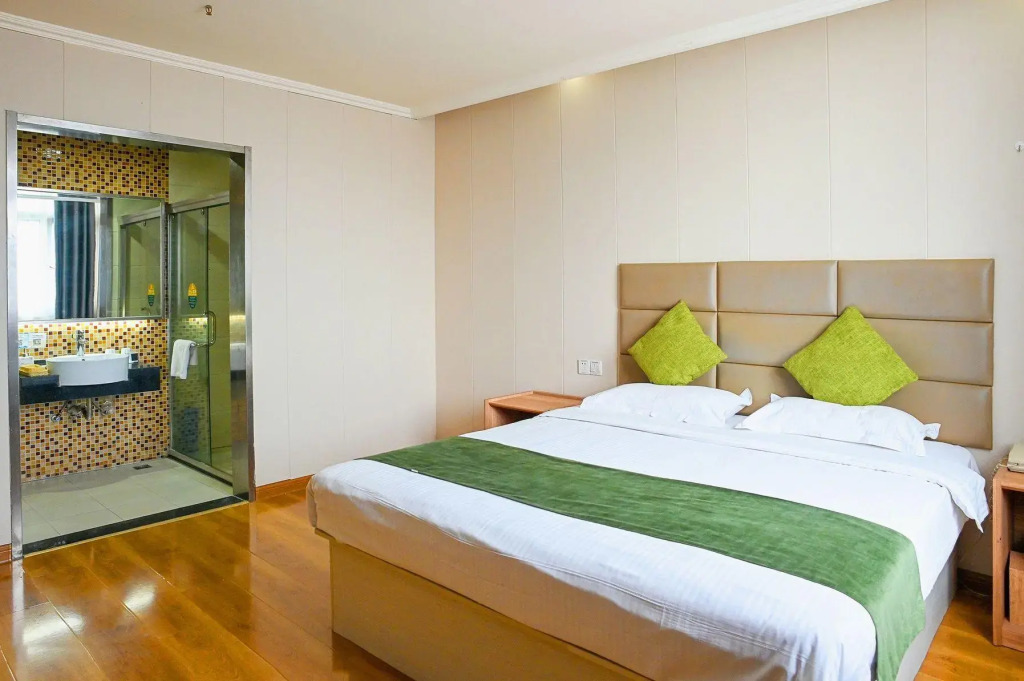 GreenTree Inn JiangSu XuZhou Feng County LiuBang Plaza Express Hotel