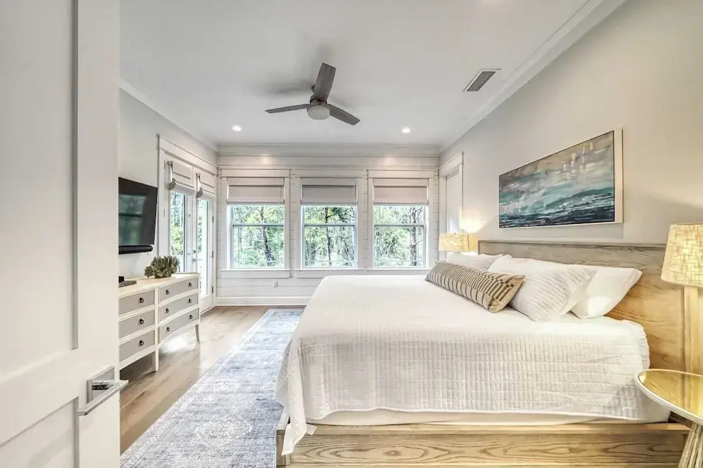 Amour La Mer by Avantstay Rooftop Patio, Pool Access, Walk to Beach