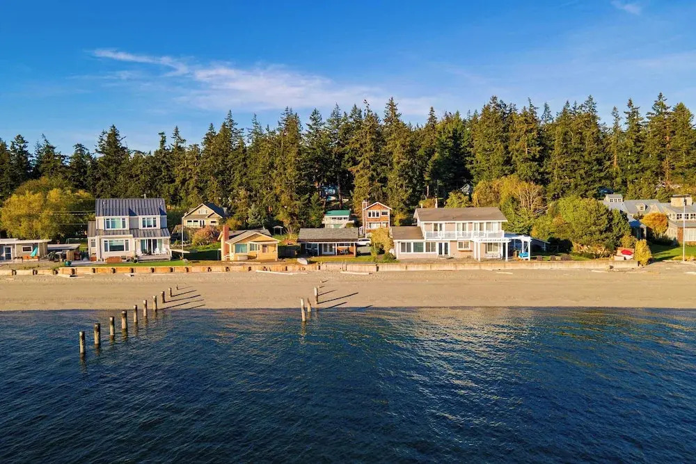 Cozy Whidbey Island Stay Steps to the Beach Fireplace, Bbq, Near Trails