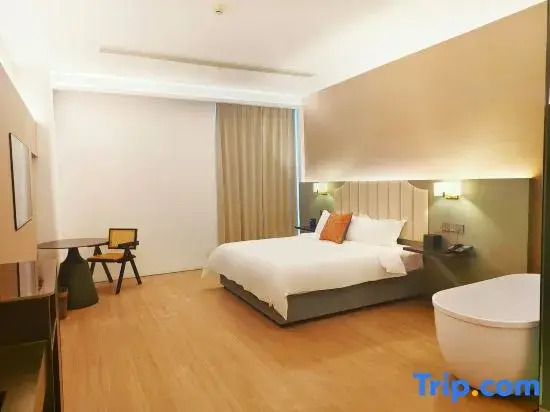 M·S Bauhinia Hotel