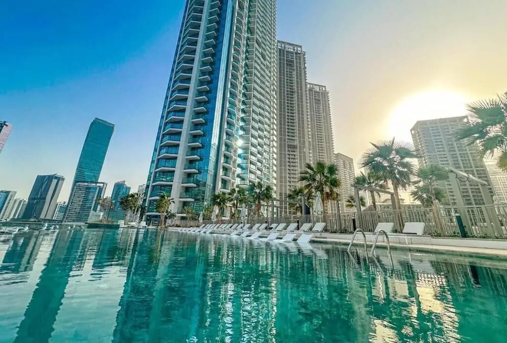 Luxury 1 BR with Stunning Water Views