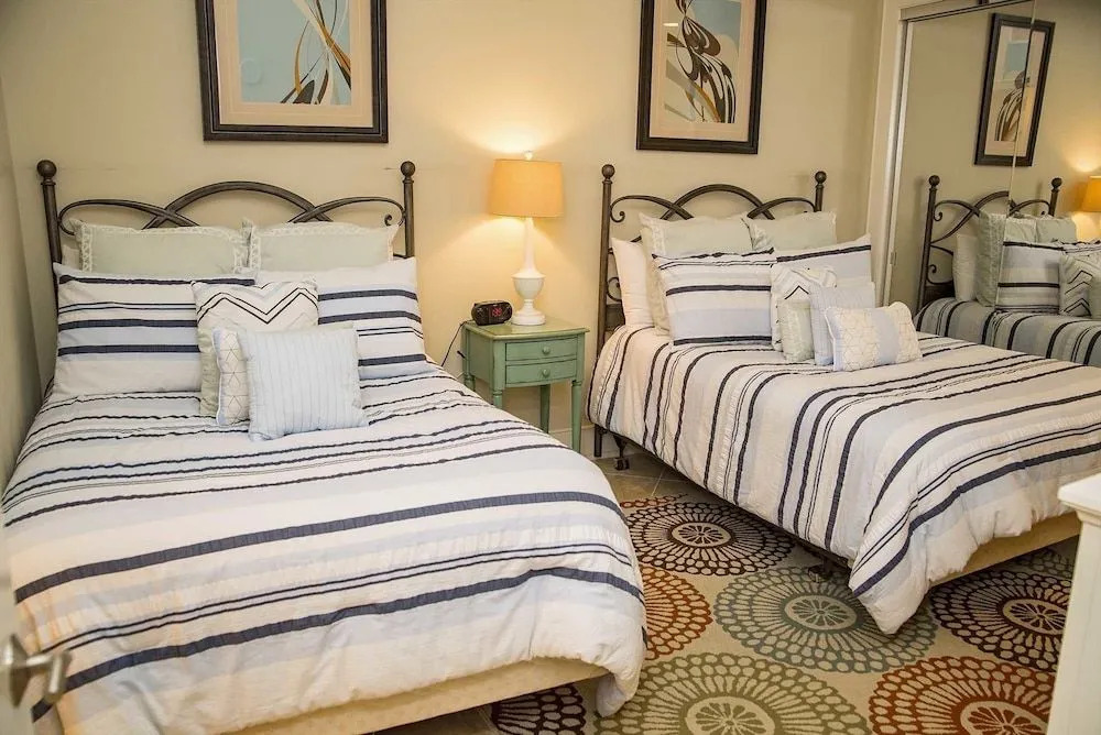 Turquoise Place C2206 3 Bedrooms 3.5 Bathrooms Condo