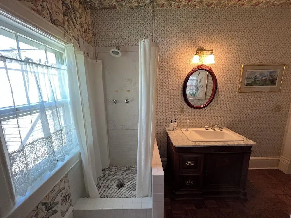 Queens View Bed and Breakfast