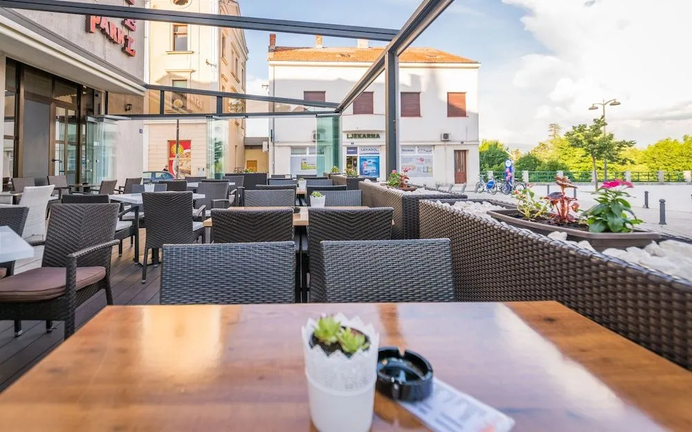 Hotel Park Drniš