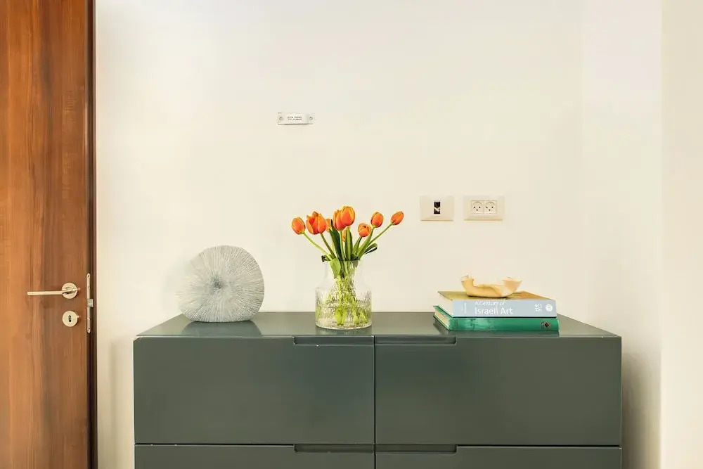 MAMAD - Shenkin Eclectic Blue Apt by Sea N' Rent