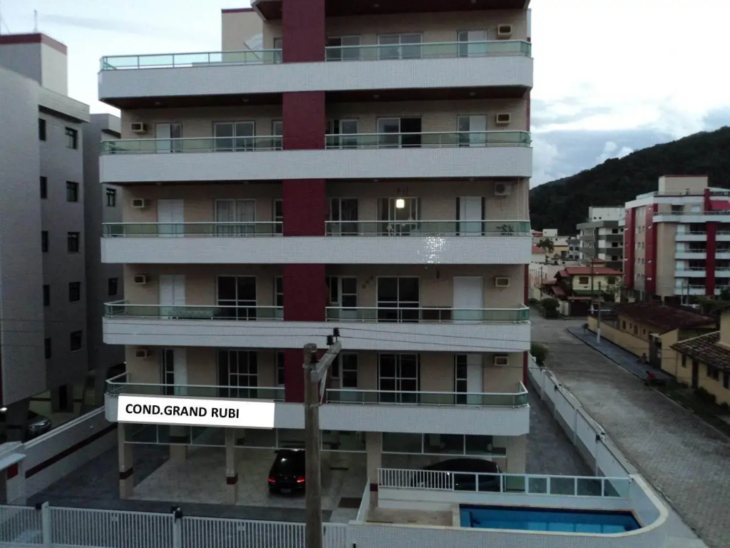 Sirlei Ubatuba - Grand Rubi ap.43 - AR, piscina