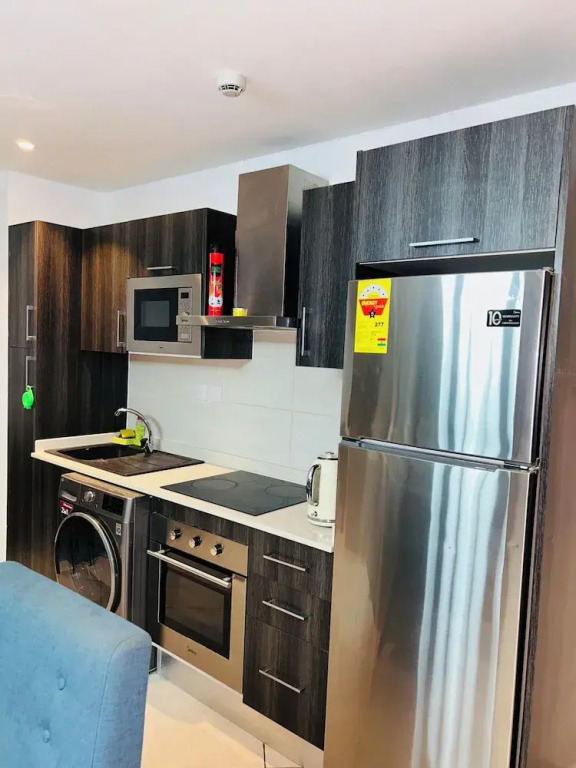 Easy Stay at Embassy Gardens Apartment