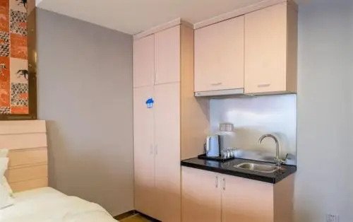 April Fair Duplex Apartment Guangzhou South Railway Station Ao Yuan Yue Shi Dai Branch