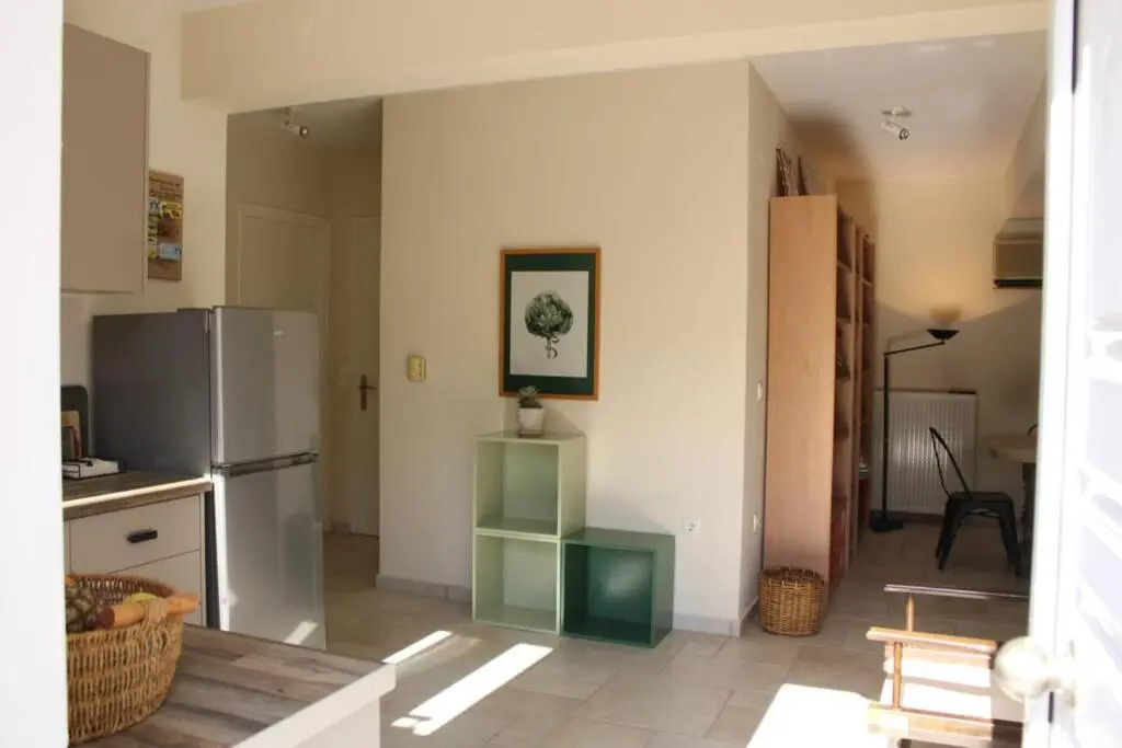 Aretis St Apartment