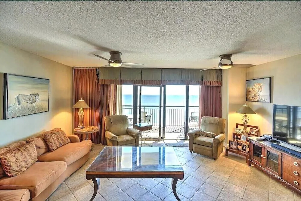 South Wind Penthouse 3 - 4 Br Condo