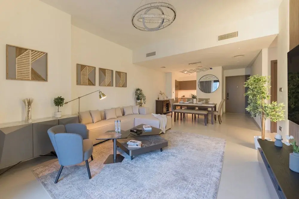 Spacious Elegant 3BR Urban Retreat