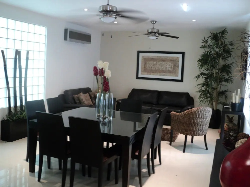 Condo Amalfi 104 by Playa Paradise