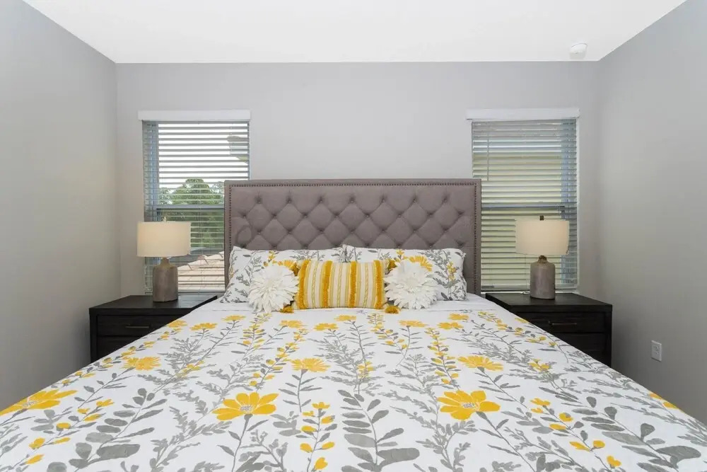 Gorgeous 6 Bd w/ Pool Close to Disney @ Solterra Resort 7877