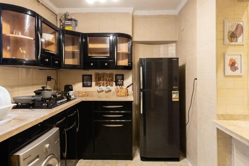 Xuru Stays I Play Foosball & Do Yoga - 1 BR Apt. 5 Min To Airport