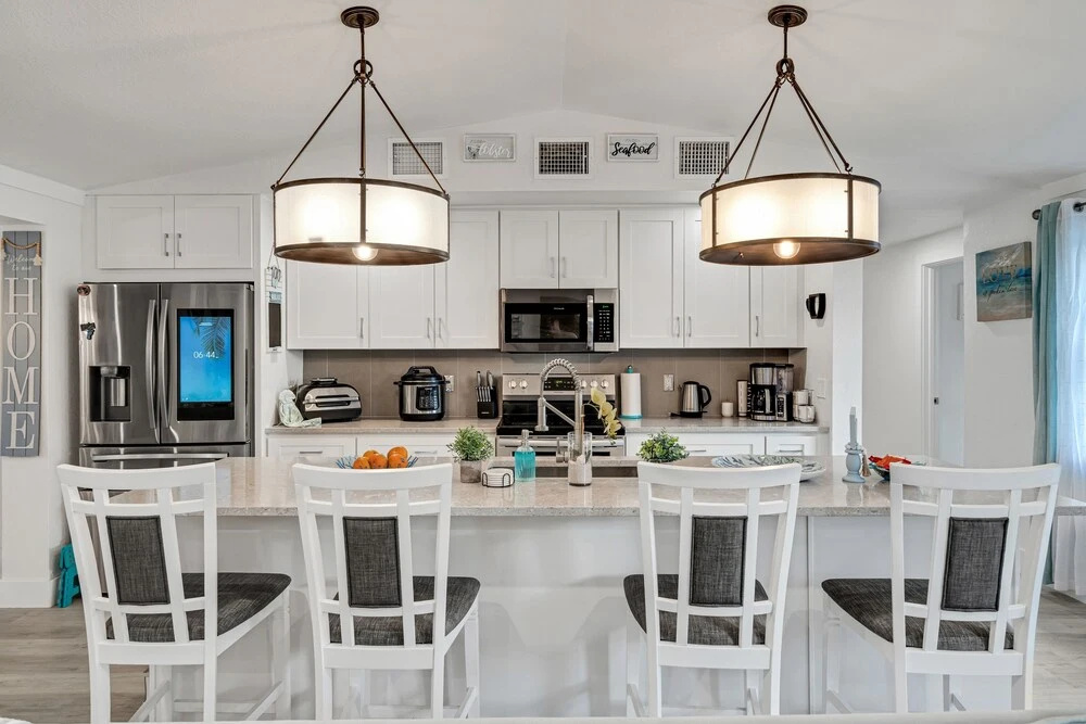 Paradise Beach House 3 Bedroom Home by Redawning