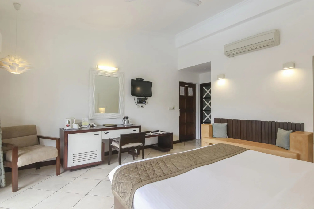 Sonesta Inns Beach Resort - Candolim Beach