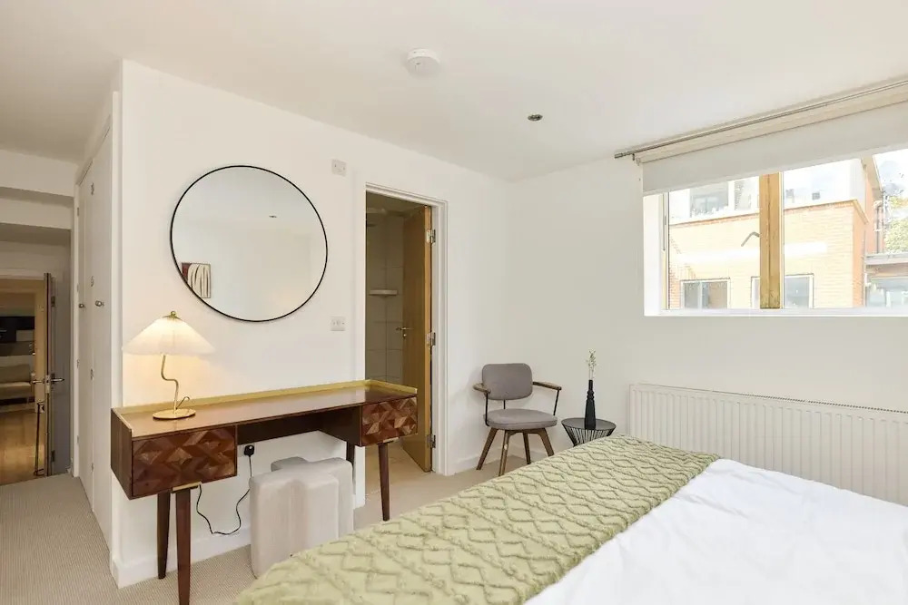 Southwest London Stay