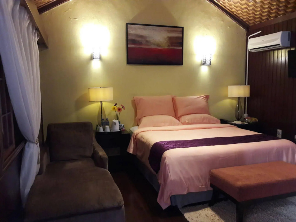 Shah's Beach Resort