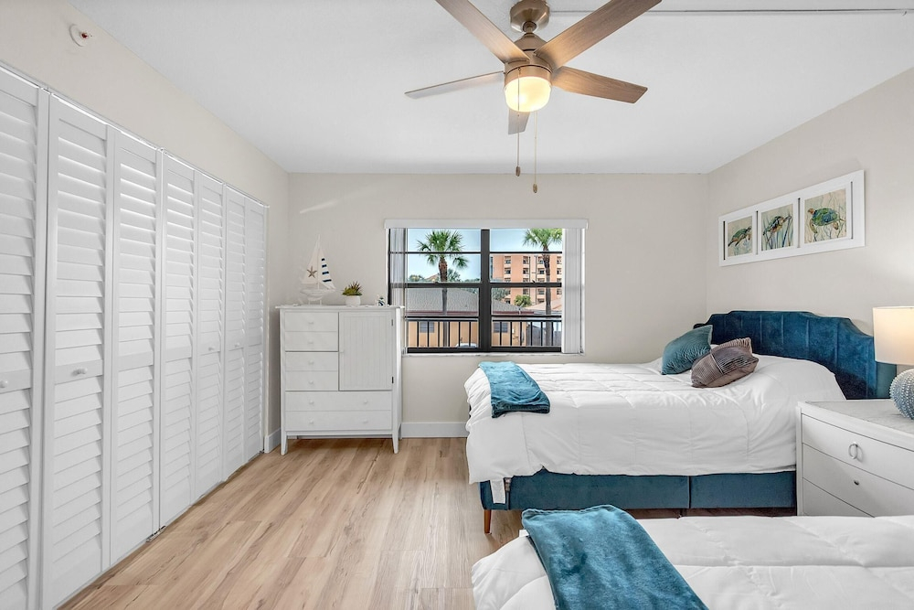 Golden Shores #210