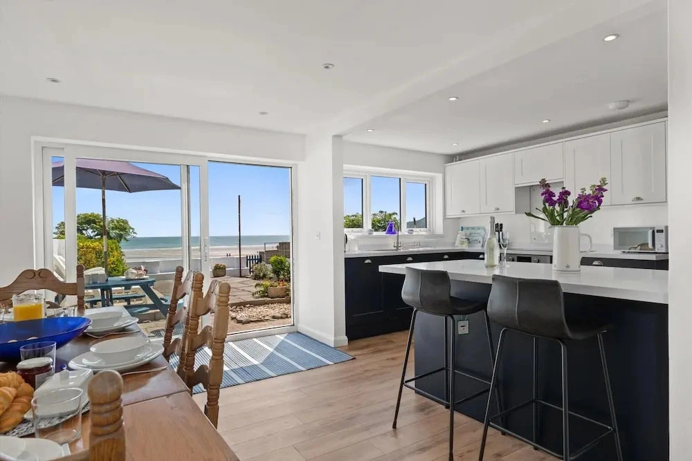 Strand Cottage - Direct Beach Access