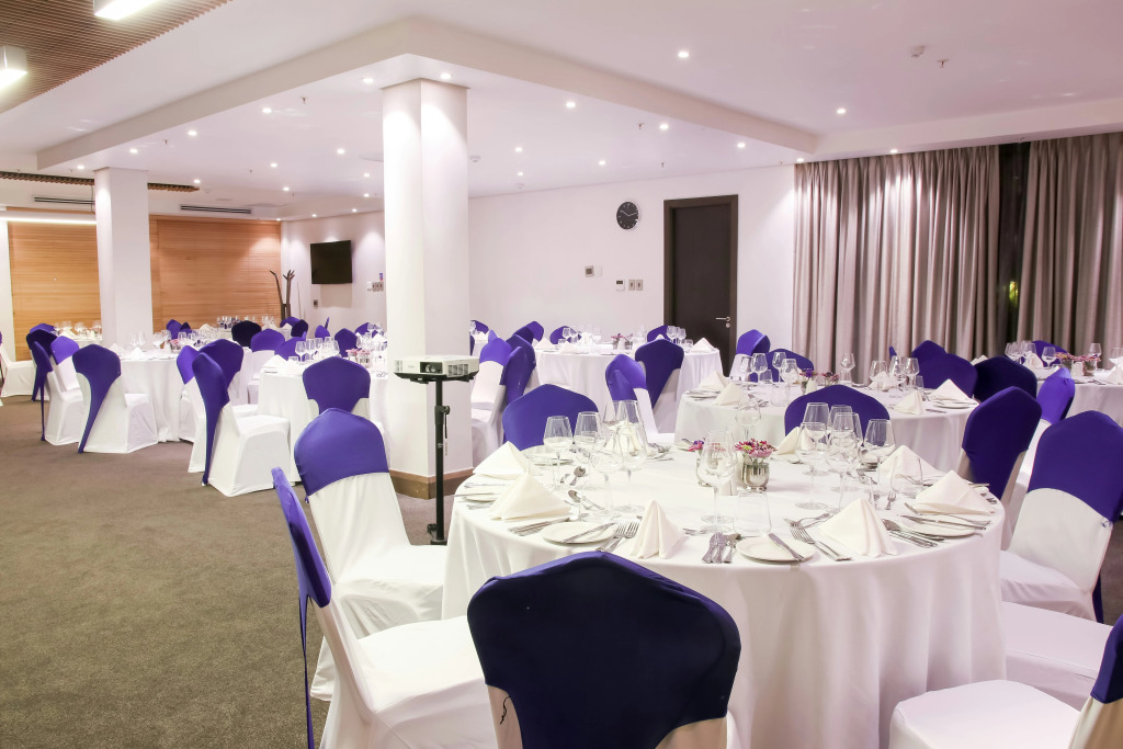 Legend Hotel Lagos Airport, Curio Collection By Hilton