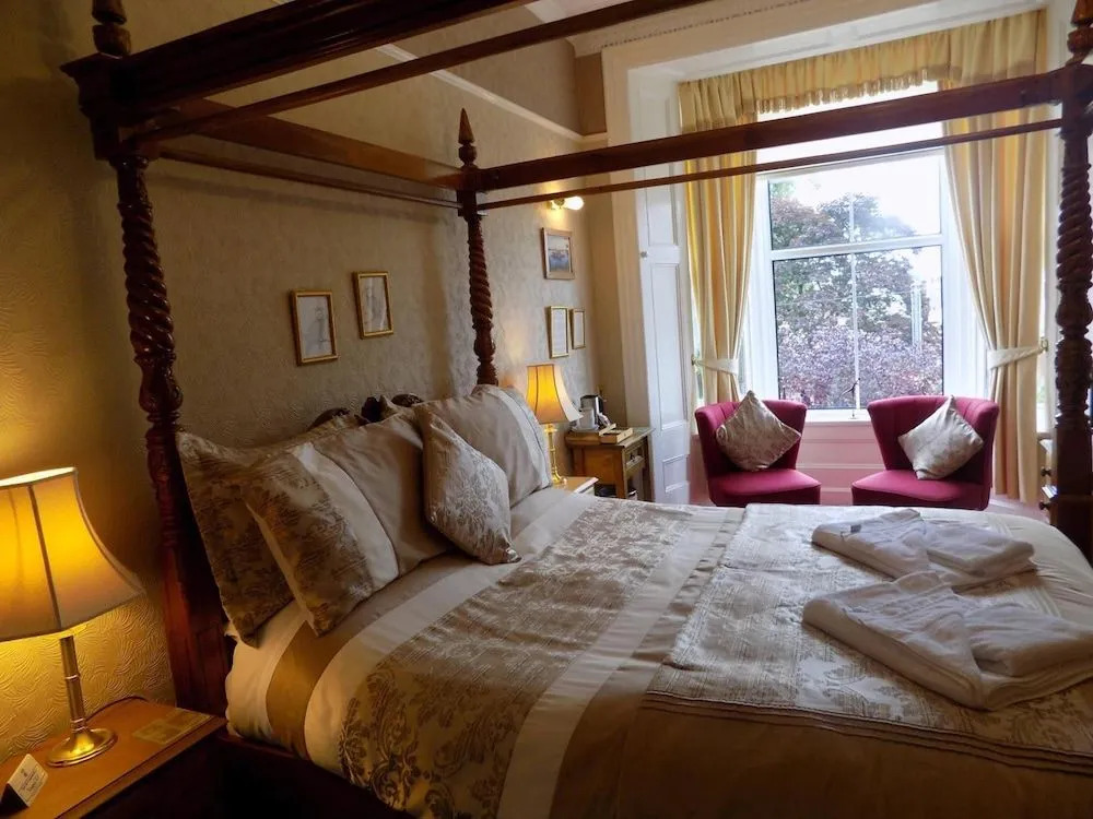 Glendale Guest House