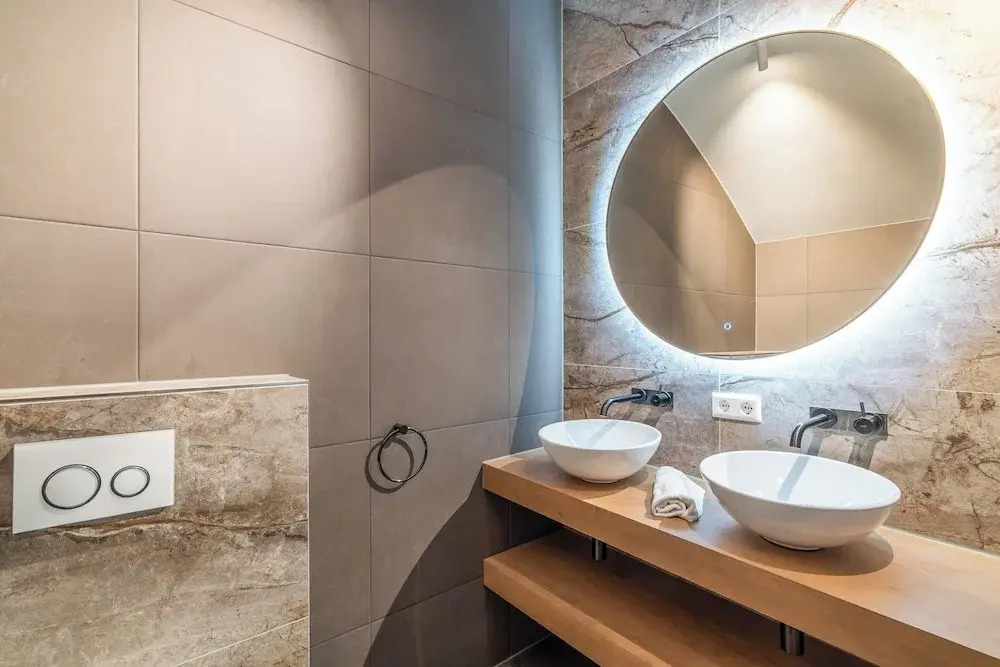 Lavish Apartment With Private Sauna