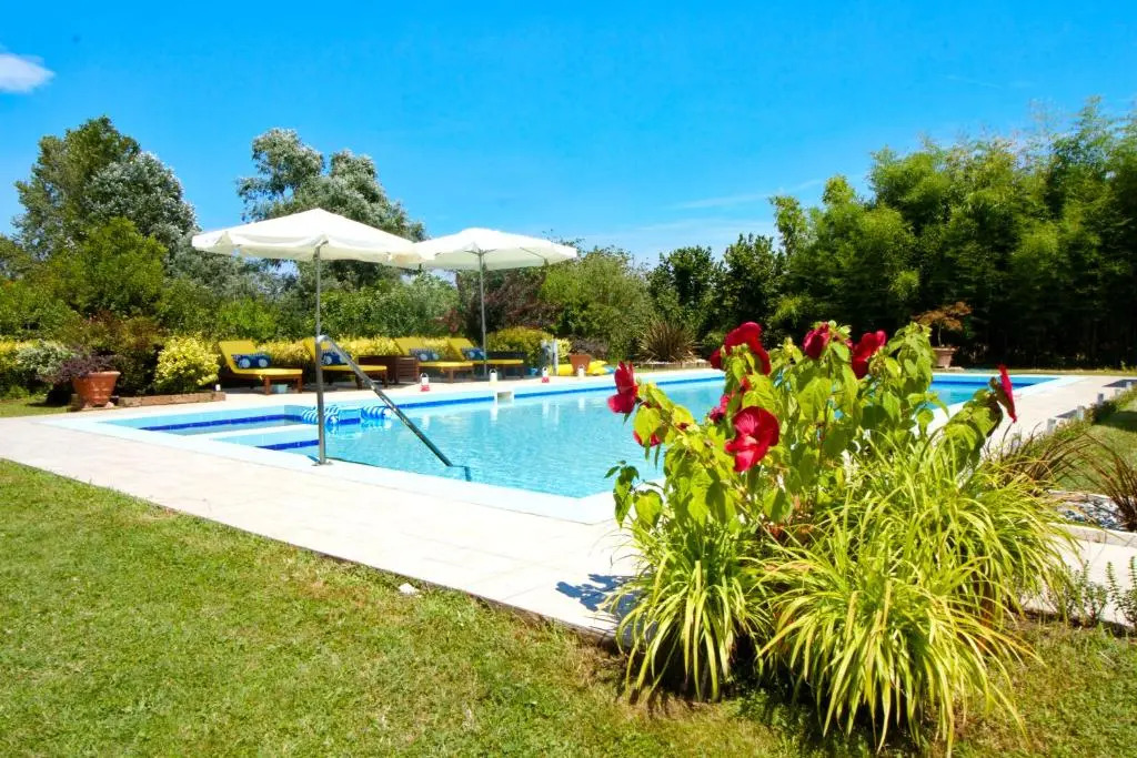 CA' LEONE - Sans Souci - Apartment in Villa with Pool
