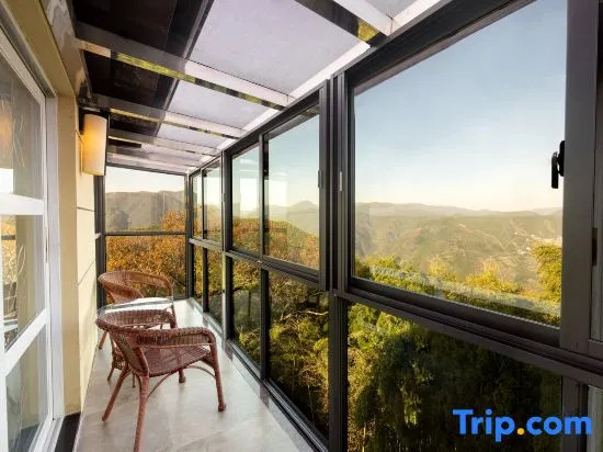 Anji Shanlu Life Minimalist Leisure Homestay (Canglong Baipu)