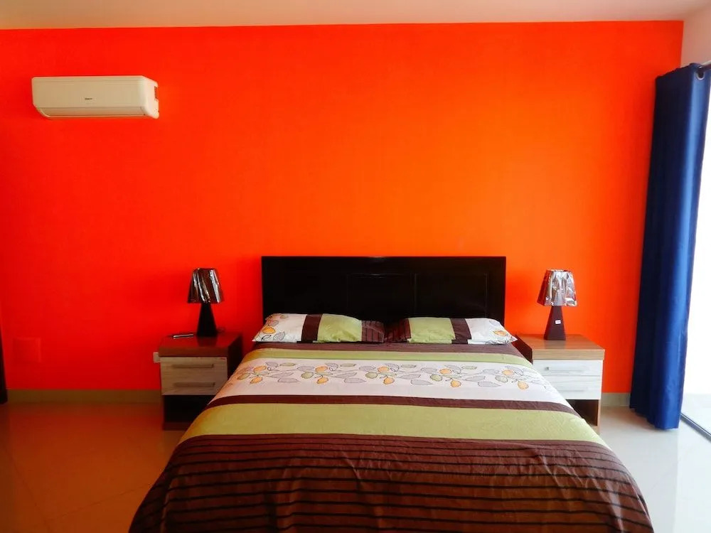 Backpackers Bar&Suites
