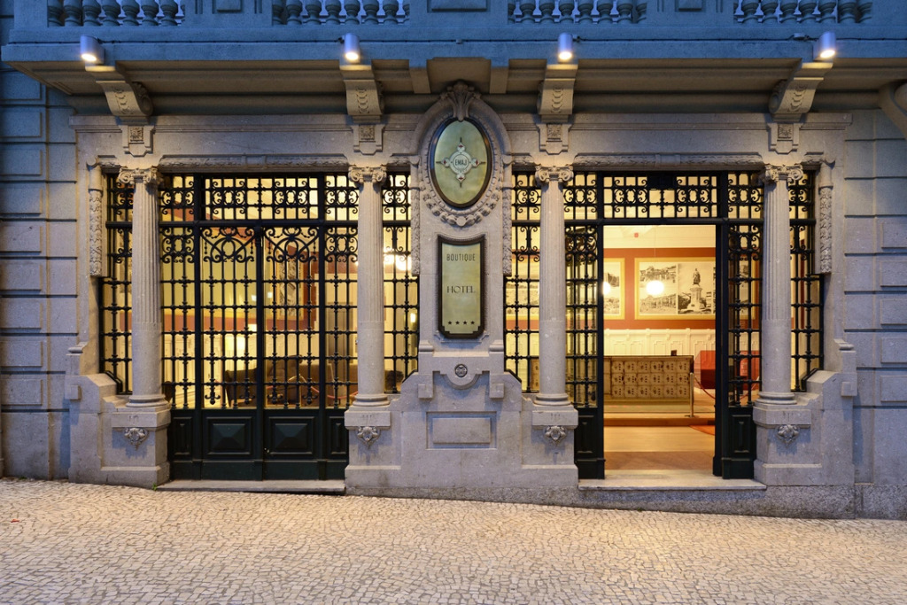 EMAJ Boutique Hotel