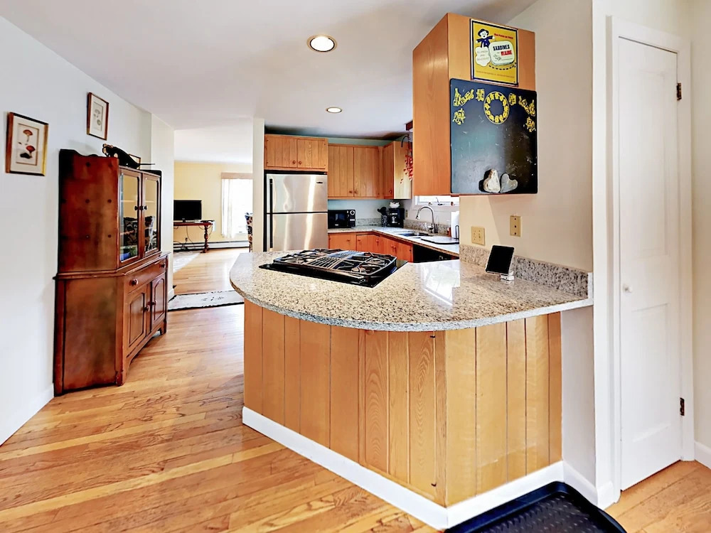 Dory Haven Home 2 Bedrooms 1 Bathroom Home