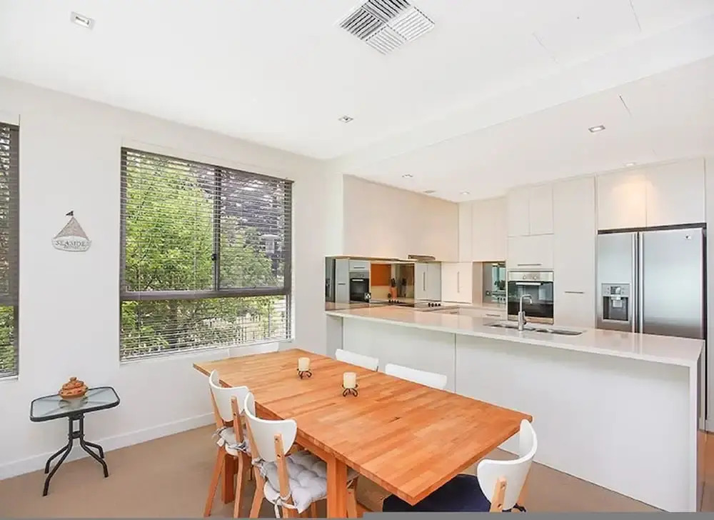 Breeze Beachfront Apartment no 1 - First Floor