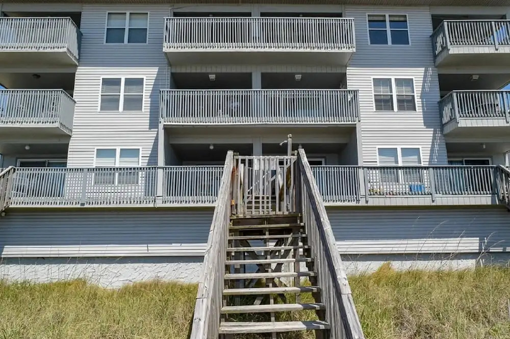 Sand Trap Villas B1 by Seaside Vacations