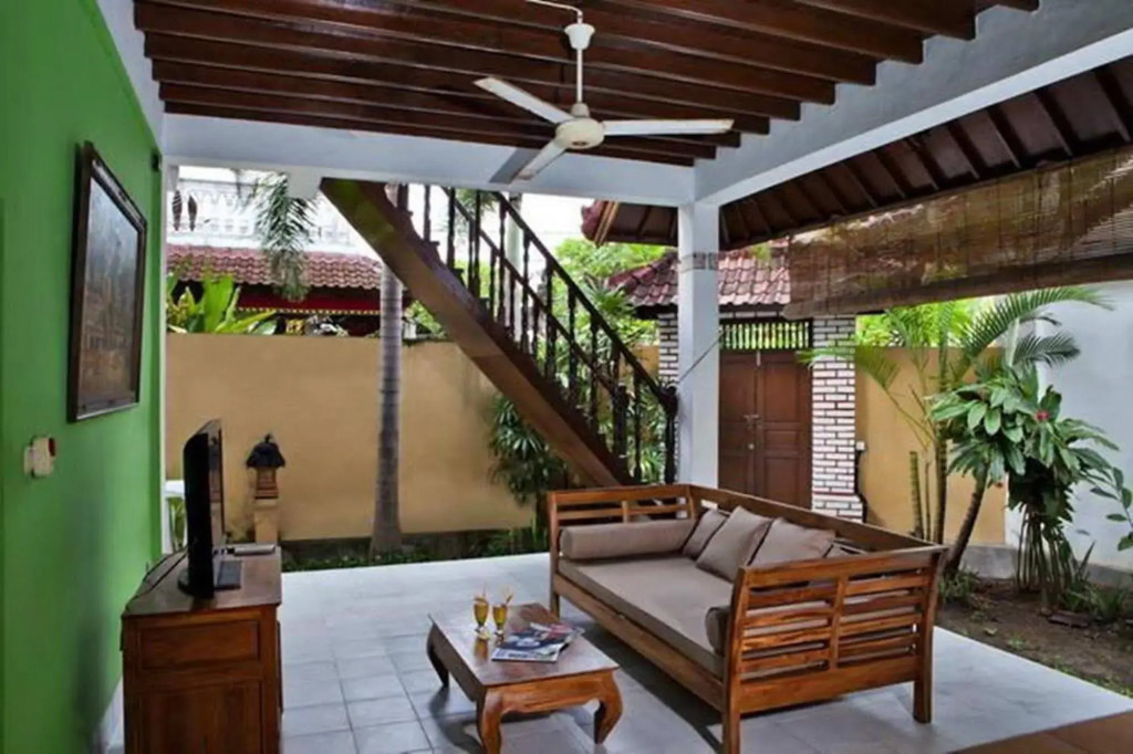 Yuli Bungalows