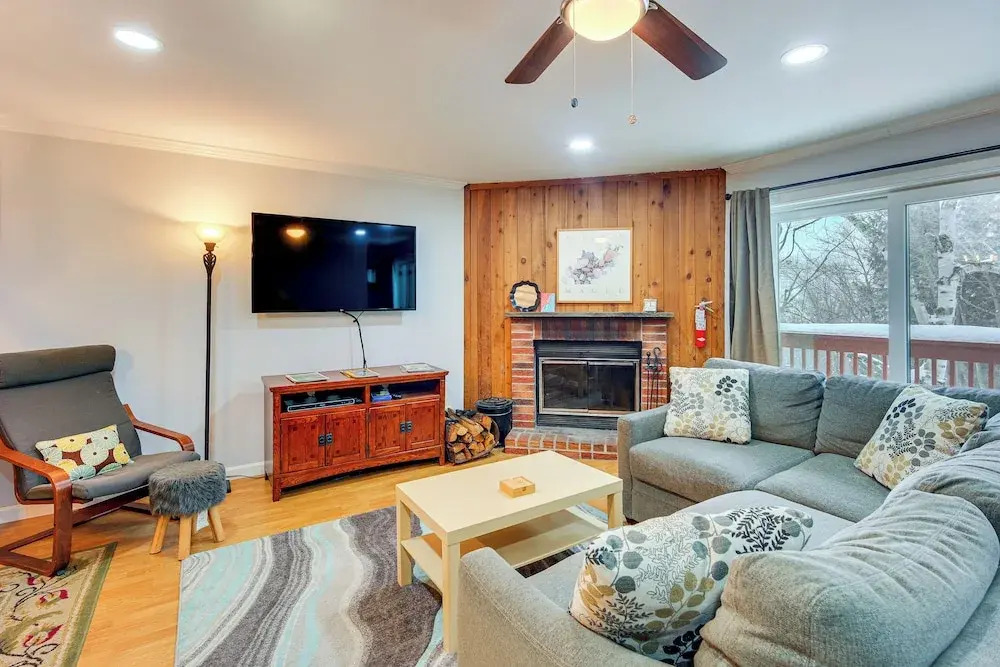 Primely Located Dover Escape < 1 Mi to Mt Snow!