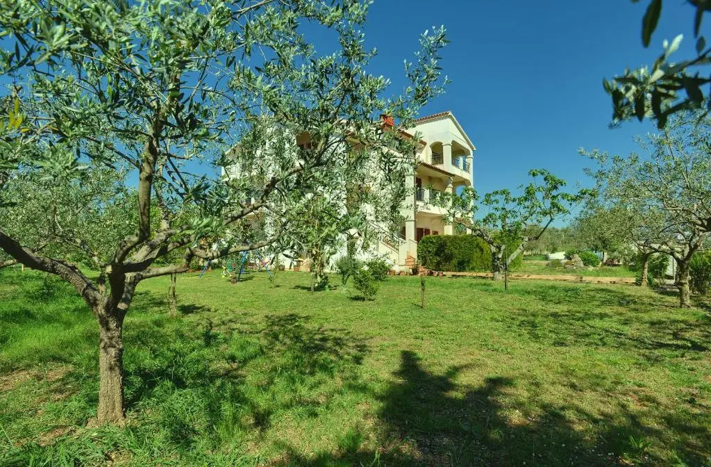 Apartment Pinzan