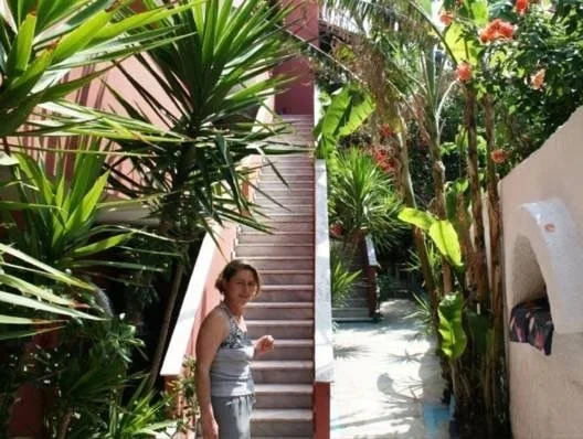 Romantic Palace Beach Apartments