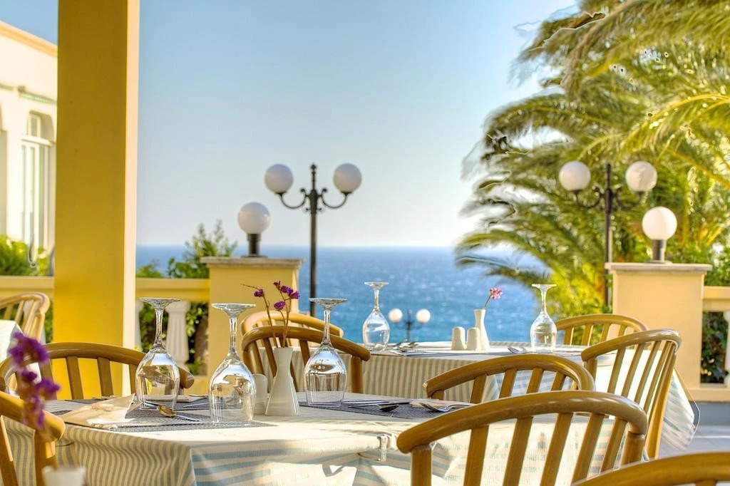Arion Palace Hotel