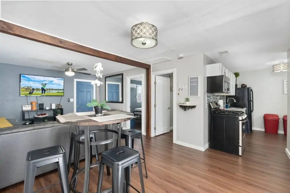 Central Phoenix Casita Unit C