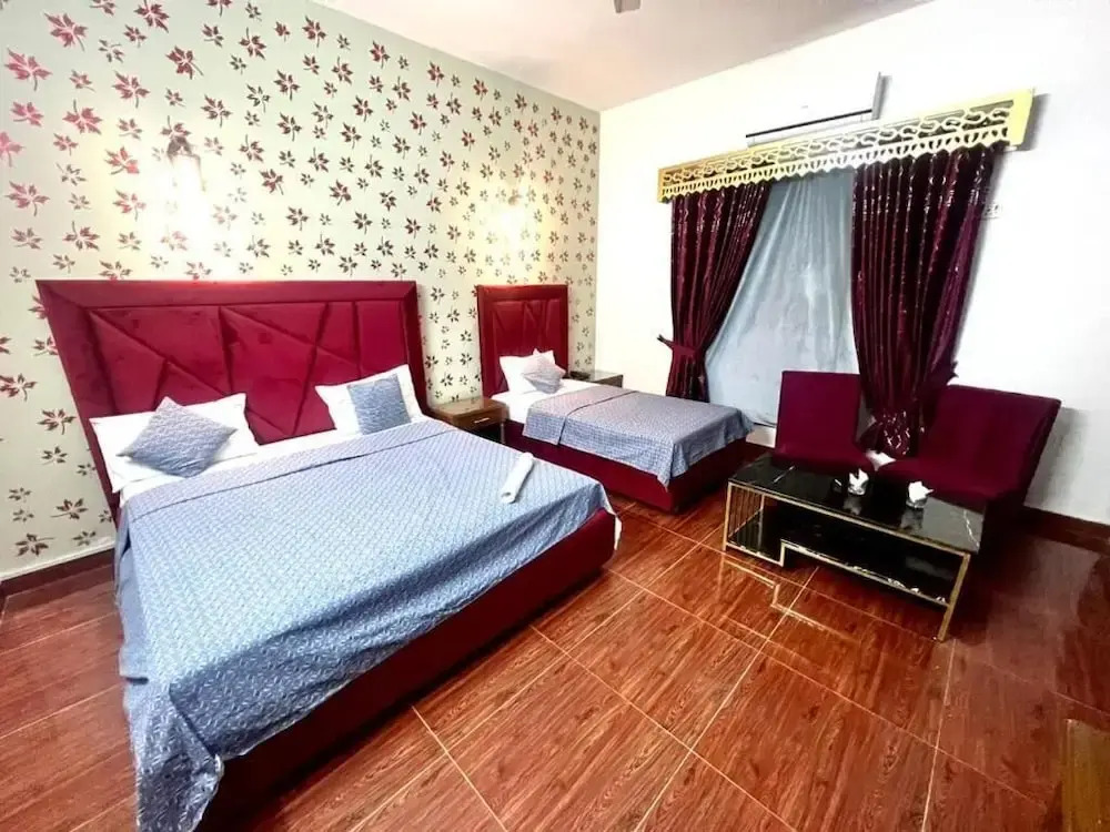 Amada Family Guest House