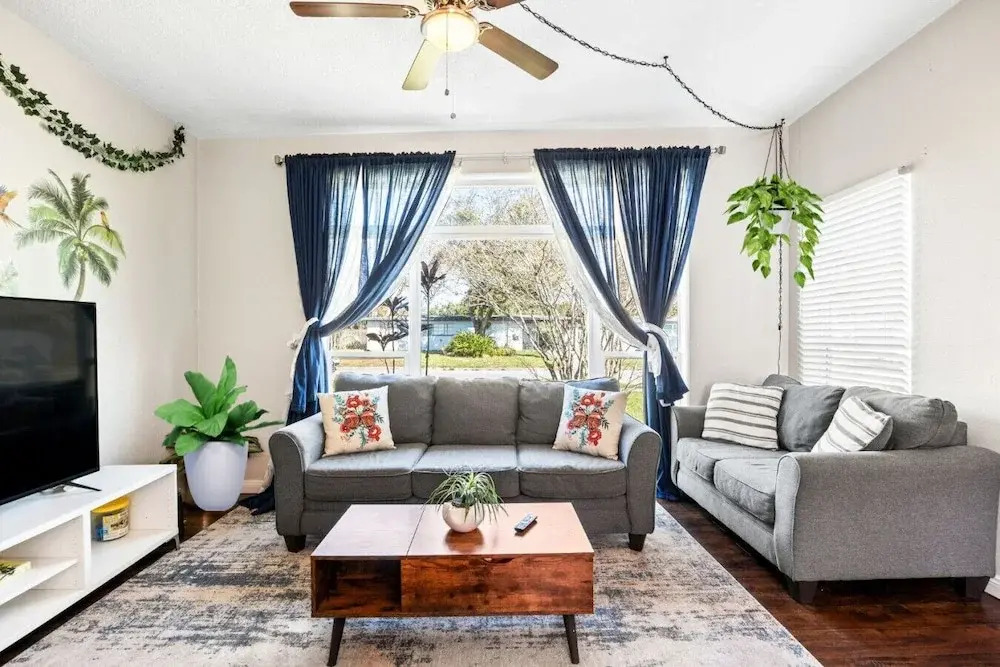 Orlando Airport Vacation Home Pet Friendly