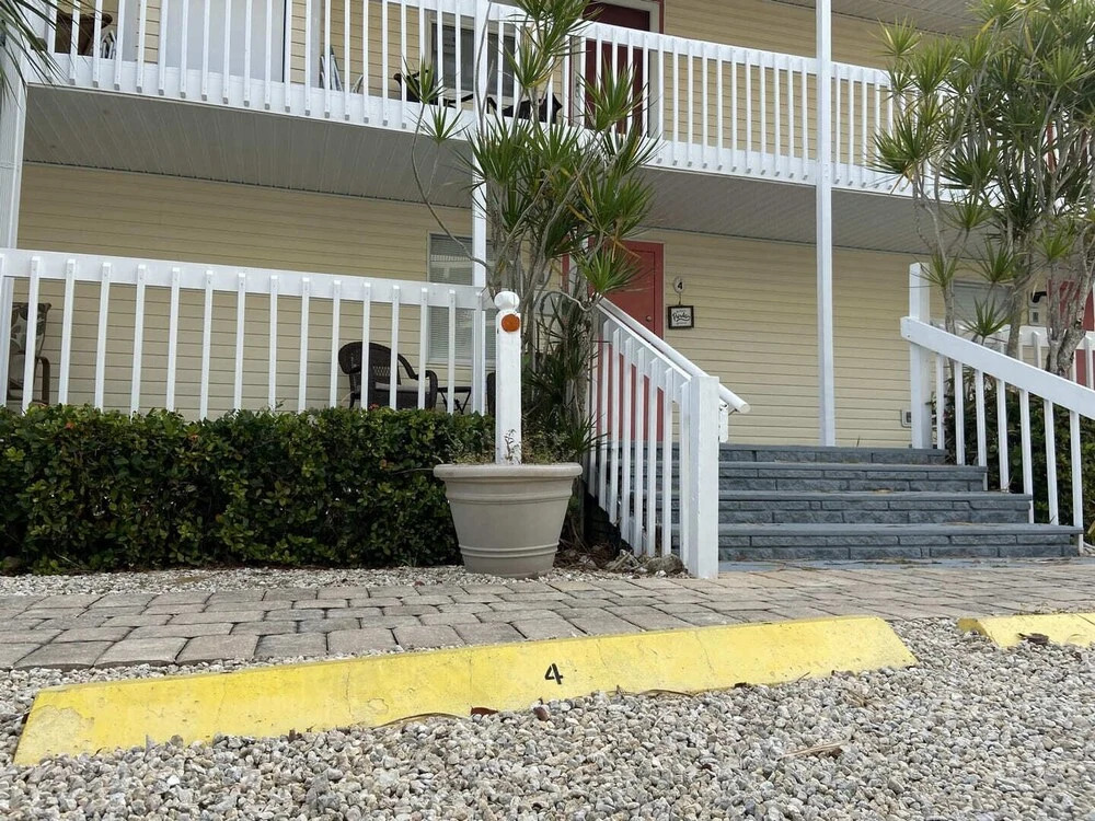 Perfect Paradise Getaway - Studio Just Steps From the Sand