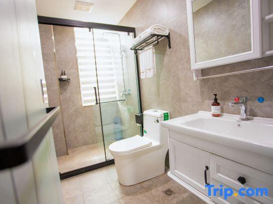 Shankee Hotel (Zhoukou Renmin Road Wuyi Square Hotel)