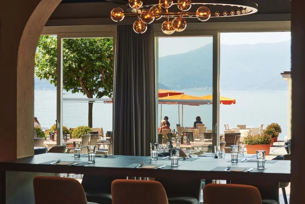 Vista Lakefront Boutique Hotel
