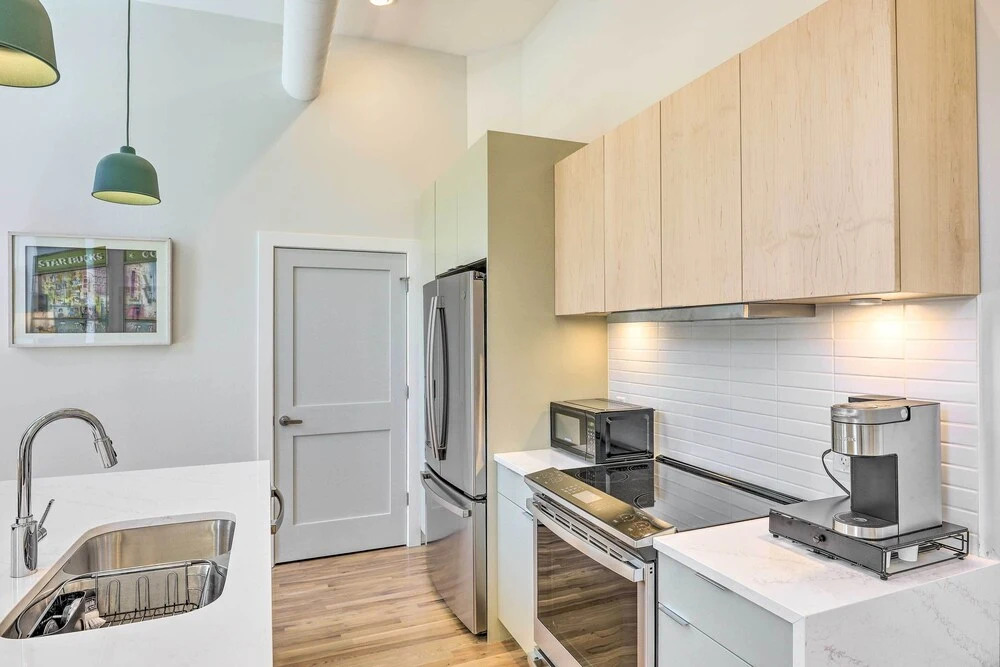 Contemporary Cincinnati Condo - Pets Allowed!