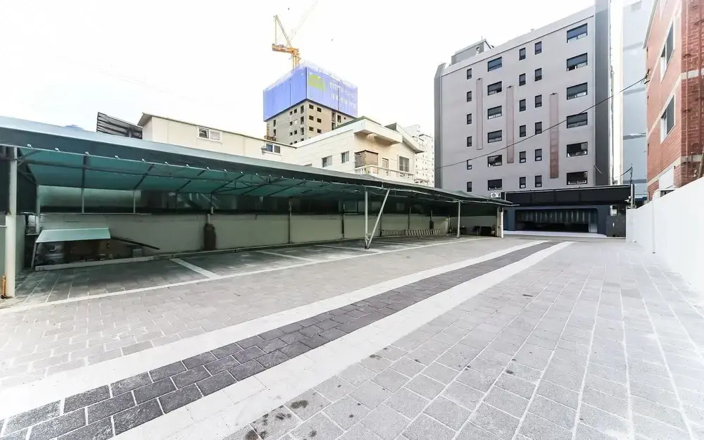 The Apple Hotel