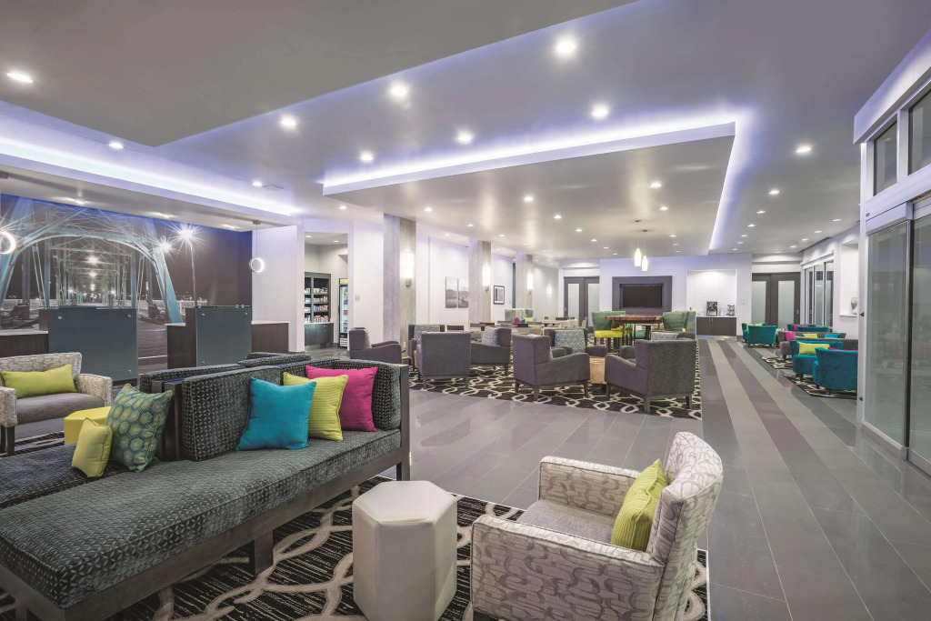La Quinta Inn & Suites by Wyndham Cleveland near Lee Univ