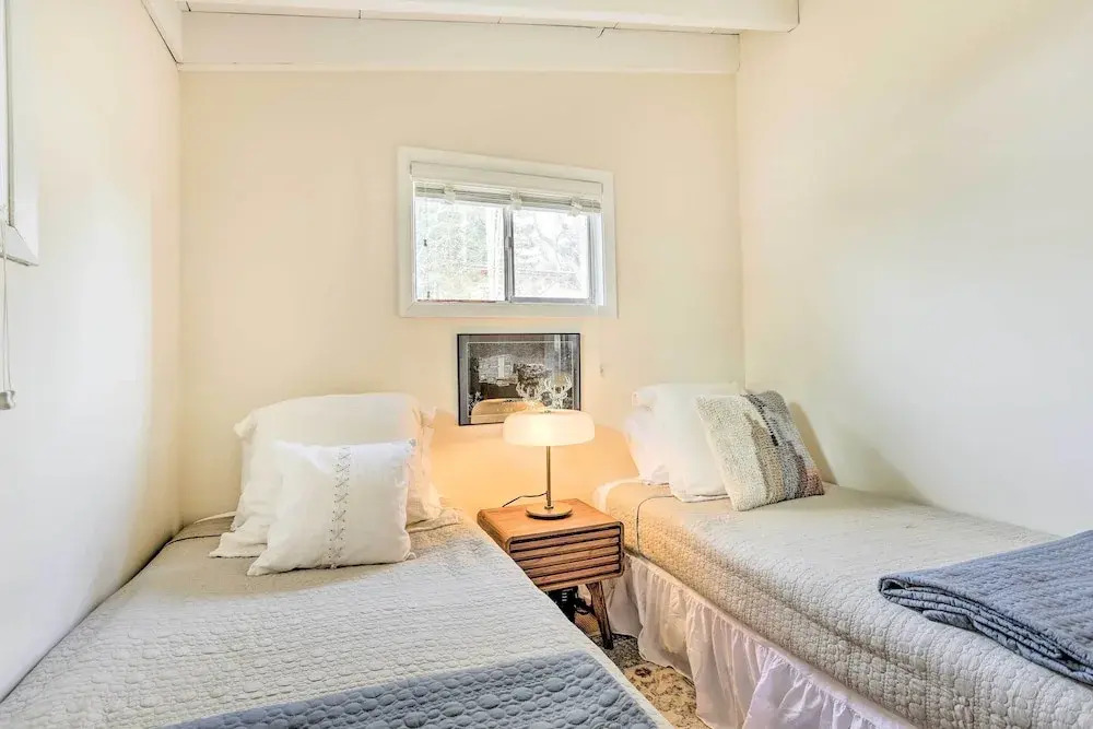 Waterfront White Lake Vacation Rental!