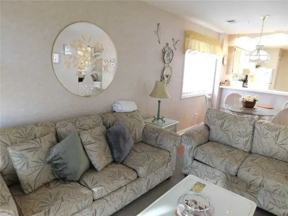 Tilghman Shores D9 2 Br condo by RedAwning